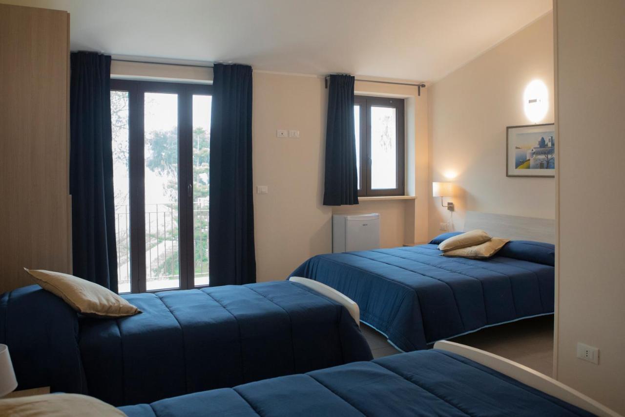 Un Passo Dal Mare - Guest House Lido Di Fondi Eksteriør bilde