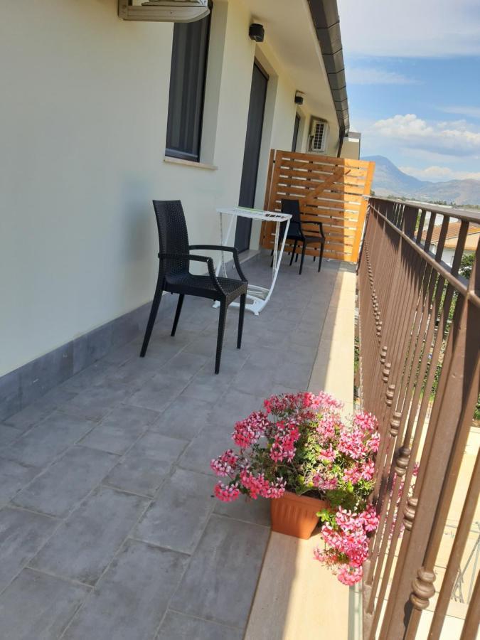 Un Passo Dal Mare - Guest House Lido Di Fondi Eksteriør bilde