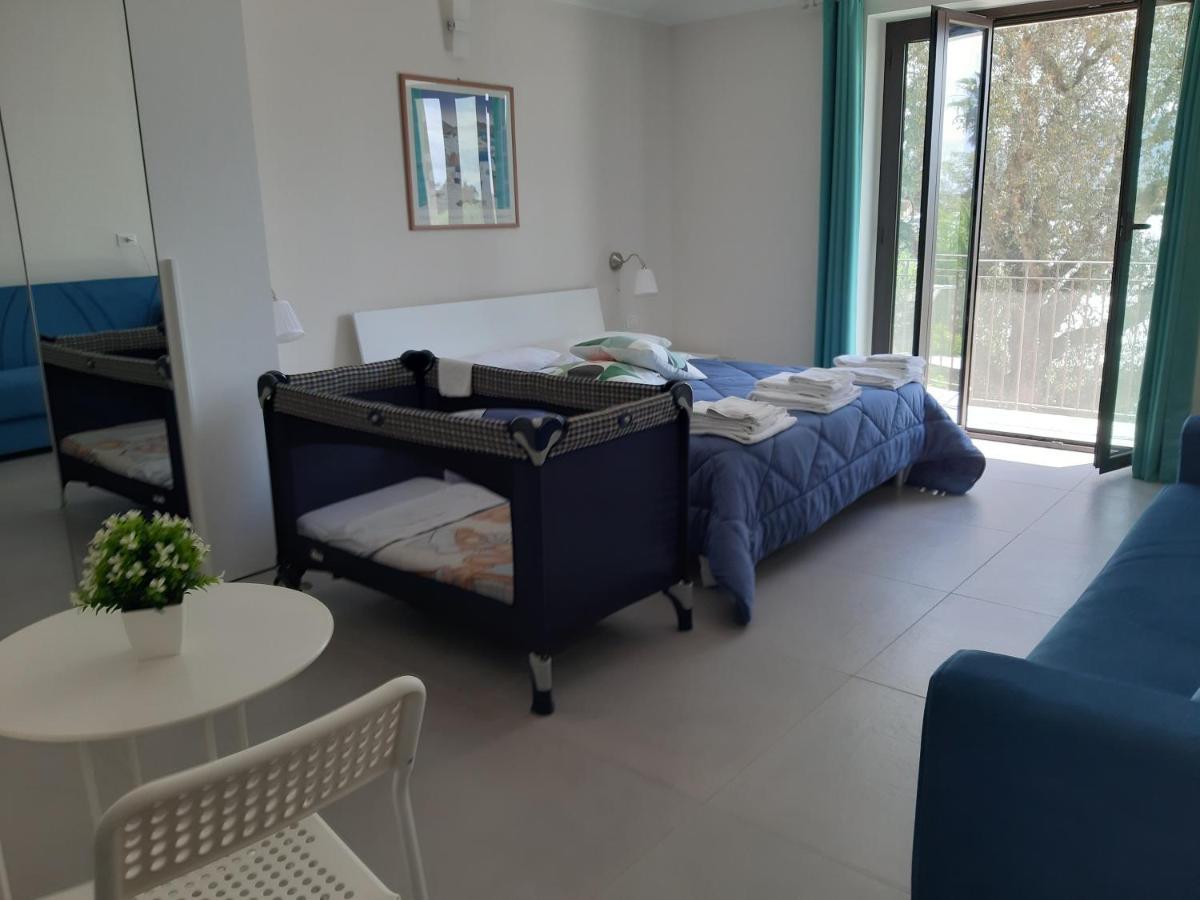 Un Passo Dal Mare - Guest House Lido Di Fondi Eksteriør bilde