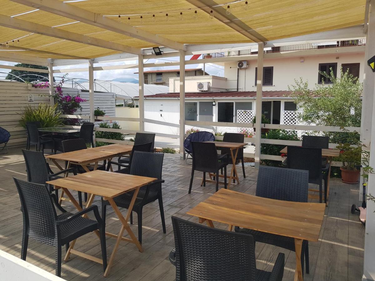 Un Passo Dal Mare - Guest House Lido Di Fondi Eksteriør bilde