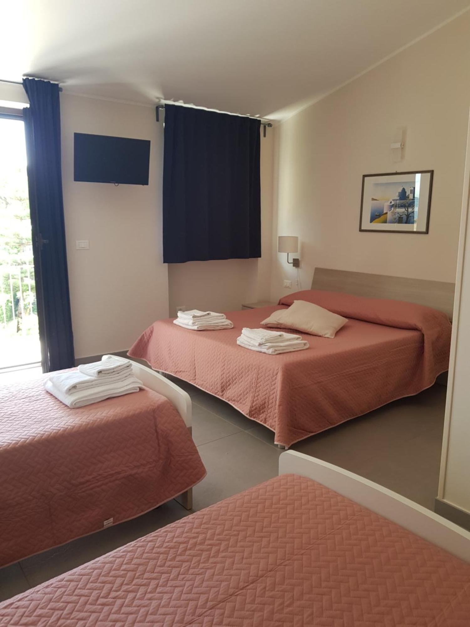 Un Passo Dal Mare - Guest House Lido Di Fondi Eksteriør bilde